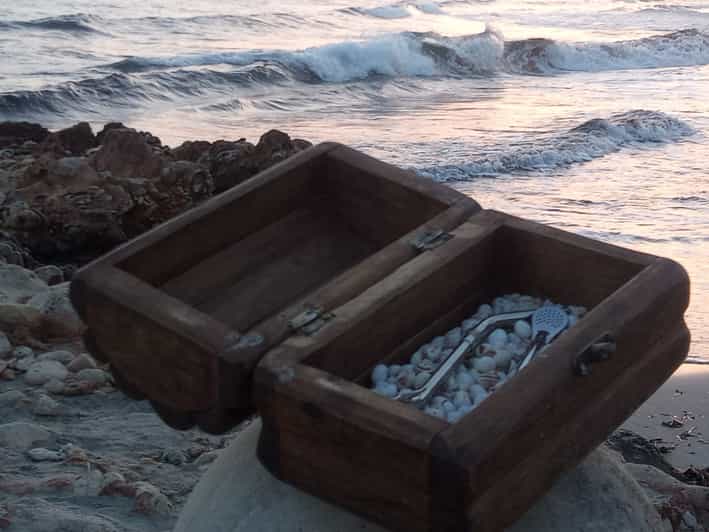 Desde Ses Salines Excursión en Kayak a Fornells con Treasure Hunt GetYourGuide