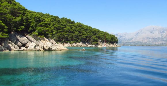 From Lefkada: 5-Hour Blue Cave & Meganisi Island Kayak Tour