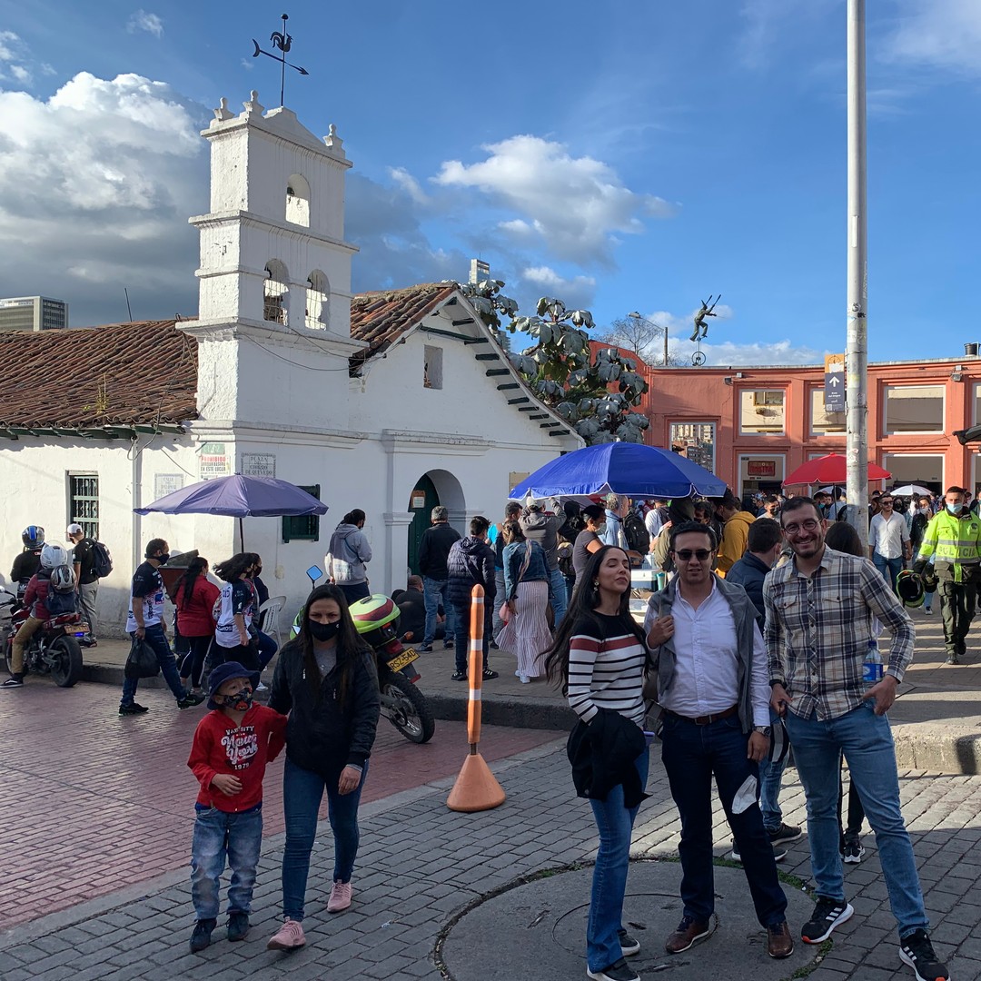 Colagem de mídia