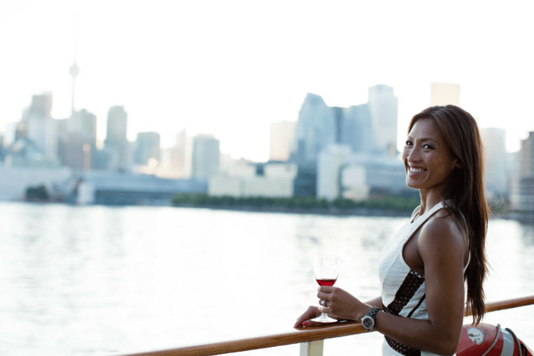 Toronto: Hamnkryssning med utsikt över stadenToronto: City Views Harbor Cruise