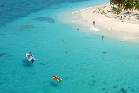 Cruises & boat tours