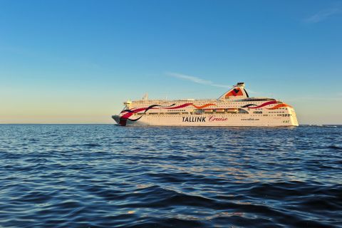 From Stockholm: 3-Day Return Cruise to Tallinn & Breakfast