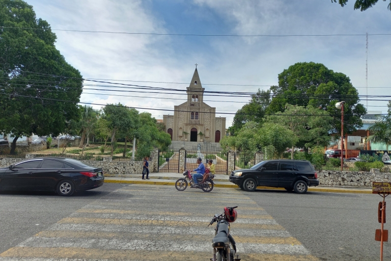 Desde Punta Cana: Tour Alto de Chavón, La Romana e Higüey