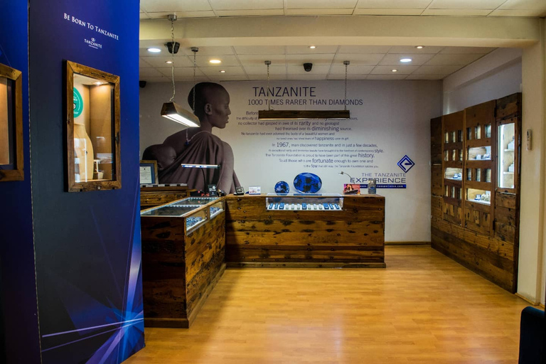 Arusha: Tanzanitmuseum och shoppingtur med transferArusha: Tanzanitmuseet och shoppingtur med transfer