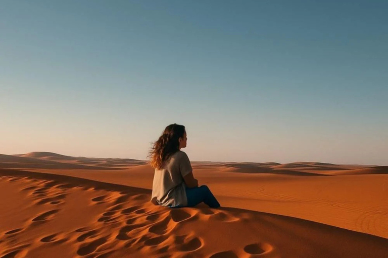 Riyadh: Golden Dunes Desert Safari with Dinner & Games