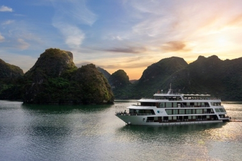 2-Day Le Theatre 5-Star Cruise with Swimming Pool