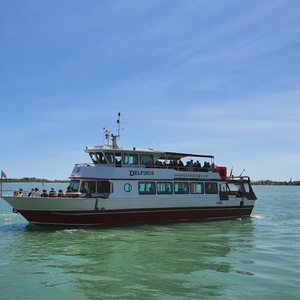 Venice: Murano & Burano Panoramic Boat Tour w/ Glassblowing