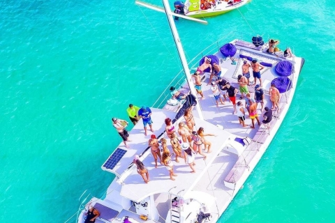 Punta Cana: Private Katamaran-Fahrt mit Brunch und Transfer