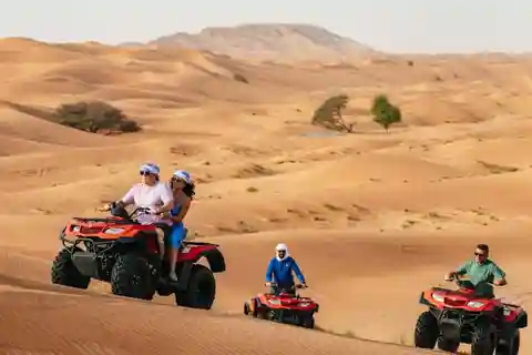 Dubai: Quad- & ATV-Fahrt, Rote Dünen und Safari-Abenteuer