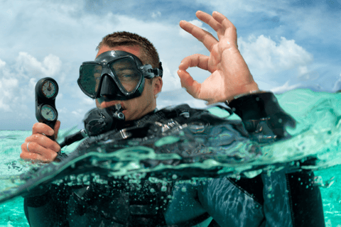 Dubai: 2-Day PADI Advanced Open Water Course in Fujairah