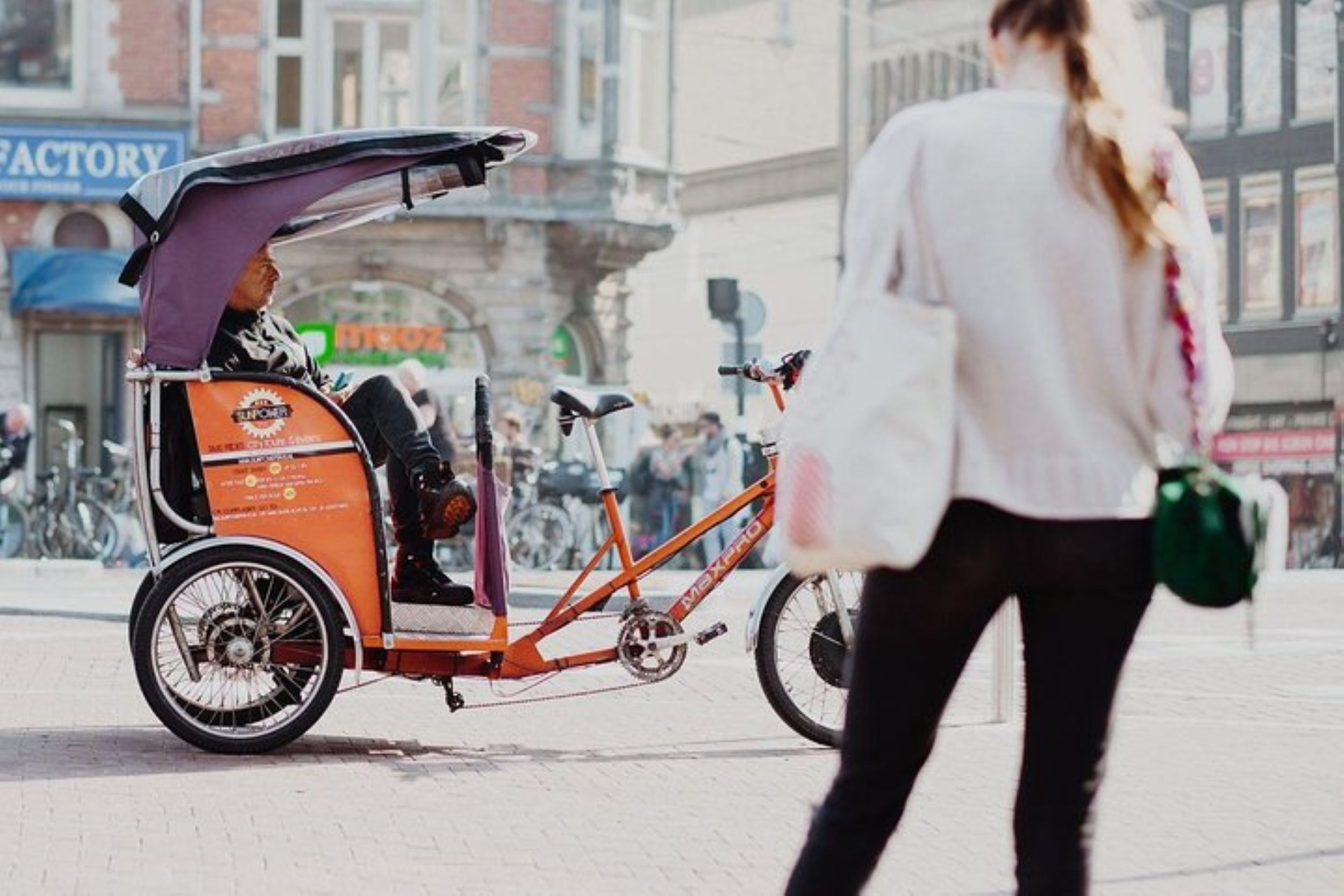 Amsterdam: Private geführte Stadttour mit dem Tretauto