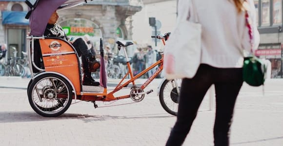 Amsterdam: Private geführte Stadttour mit dem Tretauto