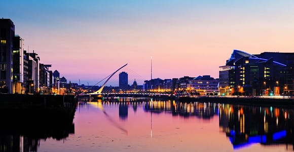 Dublin: Big Bus Panoramic Night Tour with Live Guide