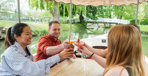 Oxford: Abendliche Sightseeing-Flussfahrt mit einem Cocktail