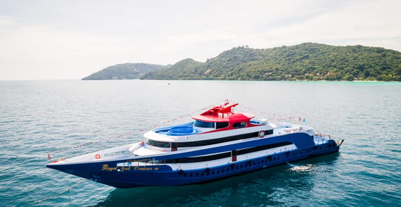 Phuket: Ferry Transfer to/from Phi Phi Tonsai or Laem Tong