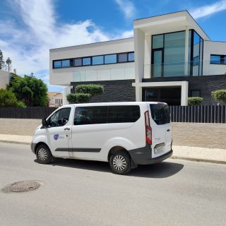 Carvoeiro: Private Transfer from Hotel to Faro Airport