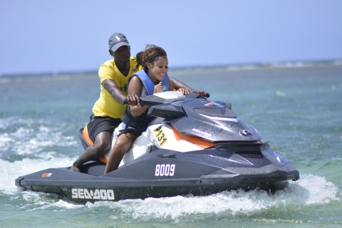 Montego Bay: activité de jet ski et plage avec transport privéDe Montego Bay