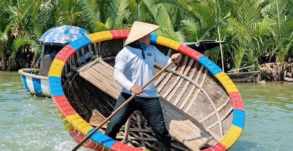 Hoi An: Coconut Basket Boat Ride by Hangcoconut