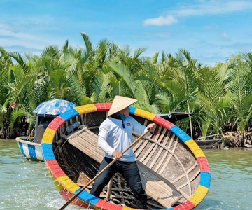 Hoi An: Coconut Basket Boat Ride by Hangcoconut