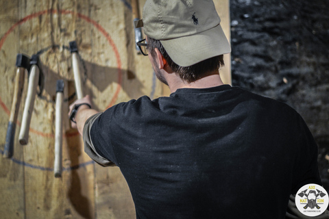 Axe throwing Kraków door Axe Nation VIP