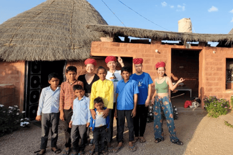 Safari à dos de chameau dans le désert de Jodhpur et safari en jeep avec repasSafari à dos de chameau et en jeep dans le désert de Jodhpur avec repas traditionnel