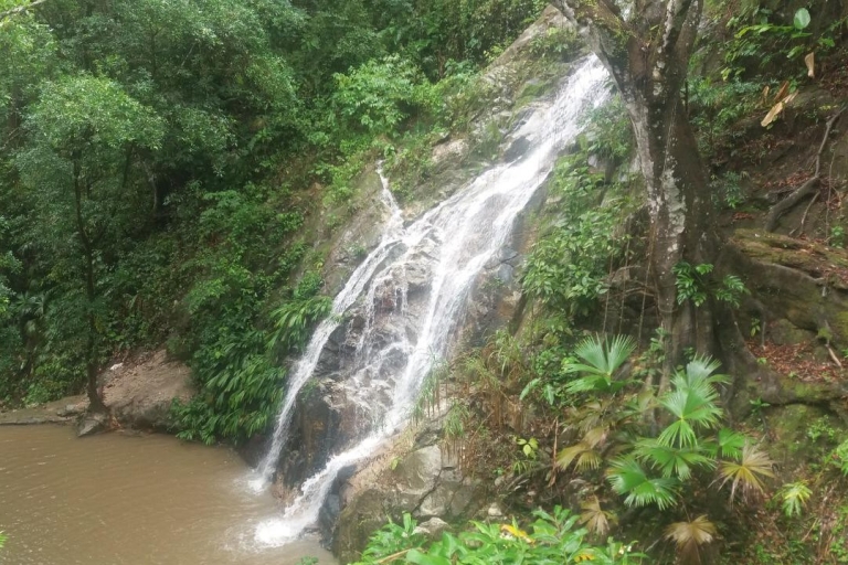 Von Santa Marta aus: Marinka Wasserfälle 4x4 Tour mit Transfer