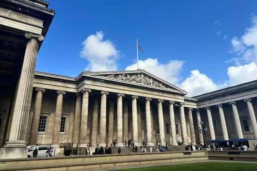 British Museum: Eintrittskarte mit Zeitfenster & Guide zu den wichtigsten Artefakten. Foto: GetYourGuide British Museum: Eintrittskarte mit Zeitfenster & Guide zu den wichtigsten Artefakten. Foto: GetYourGuide