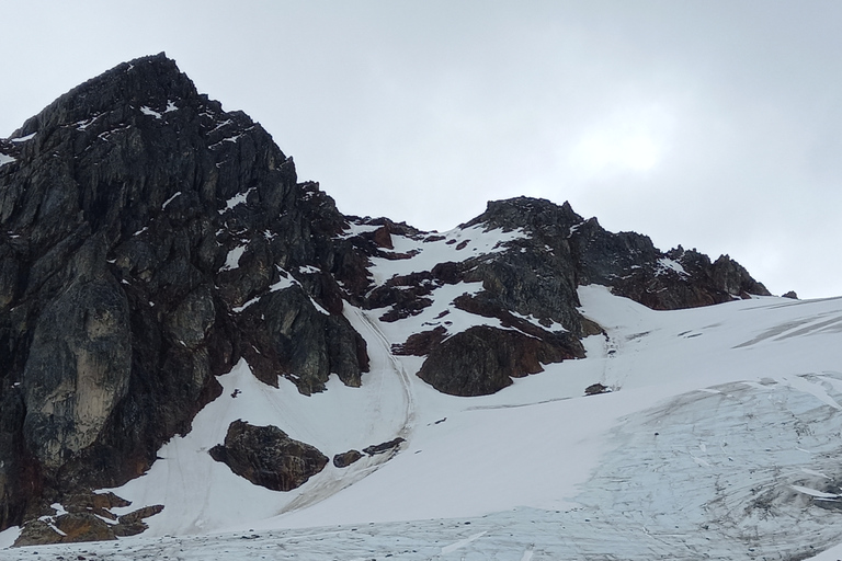 Trekking to Vinciguerra glacier and Tempanos lagoon