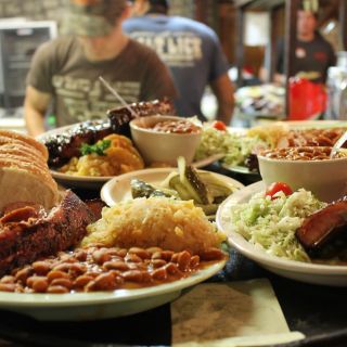 From Austin: Hill Country BBQ & Wine Shuttle