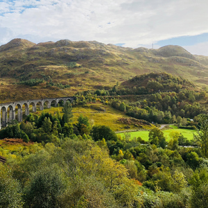 Edinburgh: Glenfinnan, Fort William, and Glencoe Day Tour