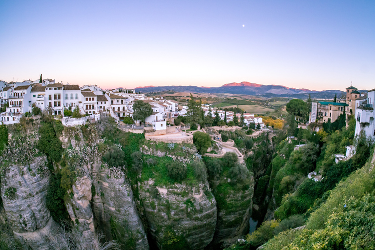 Sevilha: Viagem de 1 dia a Ronda com passeio opcional às Aldeias Brancas