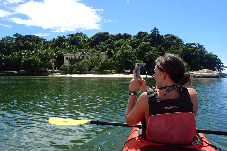 Die Bucht von Paraty: Halbtägige Mangroven- und Strandtour mit dem Kajak