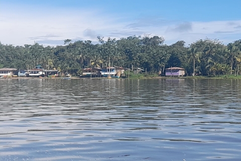 Guapi: Comunidades de 4 días por el río, el océano y el Parque Nacional