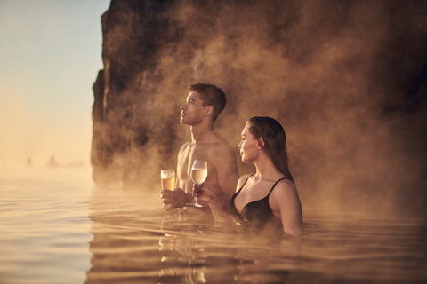 Reykjavik: Sky Lagoon Entrance Pass With 7-Step Spa RitualSaman Pass with 7-Step Spa Ritual