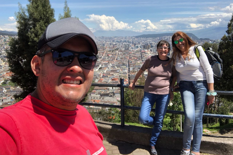 Quito: Linbanetur och privat stadsrundturQuito: Linbana och privat stadsrundtur