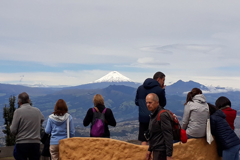 Quito: Linbanetur och privat stadsrundturQuito: Linbana och privat stadsrundtur