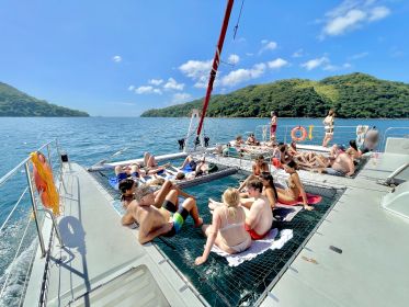 Panama : Croisière en catamaran sur l'île de Taboga avec déjeuner et open bar