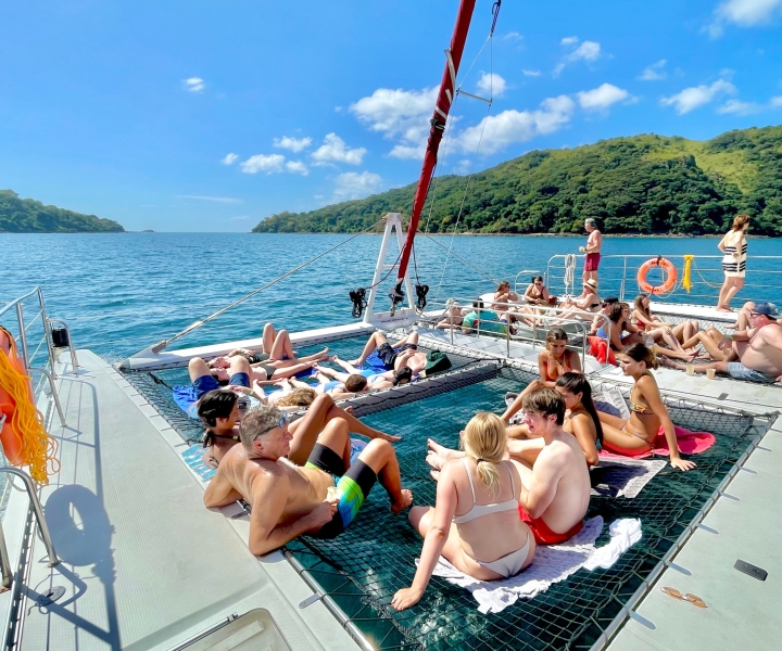Panama: All-Inclusive-Katamaran-Bootsfahrt zur Insel Taboga