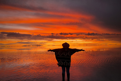 La Paz: Uyuni Salt Flats & Isla Incahuasi 5-tägige Bustour