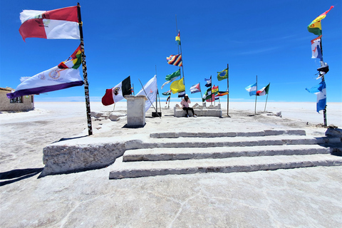 La Paz: visite en bus de 5 jours des salines d'Uyuni et de l'île Incahuasi