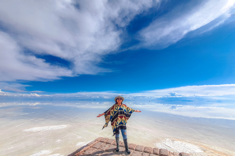 La Paz: tour in autobus di 5 giorni delle saline di Uyuni e di Isla Incahuasi