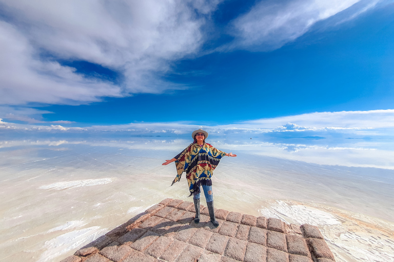 La Paz: Uyuni Salt Flats & Isla Incahuasi 5-tägige Bustour