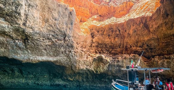 From Portimão: Boat Trip to the Benagil Caves