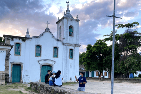 Quartier historique de Paraty : Visite à pied avec dégustation de CachacaParaty : Visite à pied et dégustation de cachaca