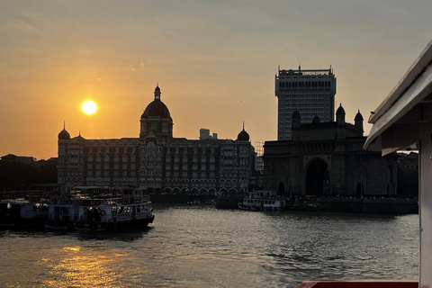 Mumbai: Elephanta Island Heritage Walk with Local Guide Private Tour