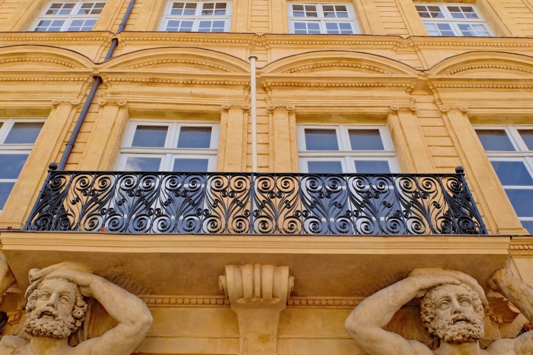 Aix-en-Provence: Scavenger Hunt and Self-Guided Tour