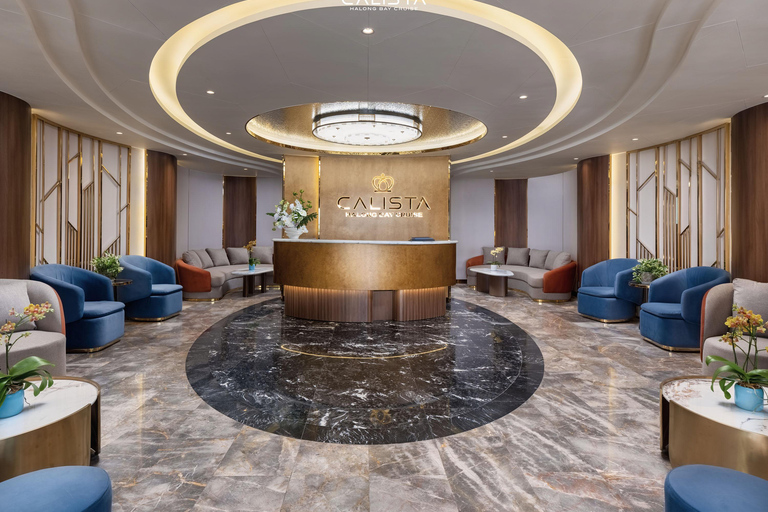 Ha Long 6★ Kreuzfahrt: 2-tägige Tour zur Titop-Insel und zur Sung Sot-Höhle