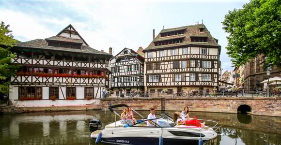 Besuch von Straßburg mit dem Privatboot