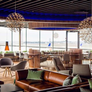 Copenhagen Airport (CPH): Eventyr Lounge Entry