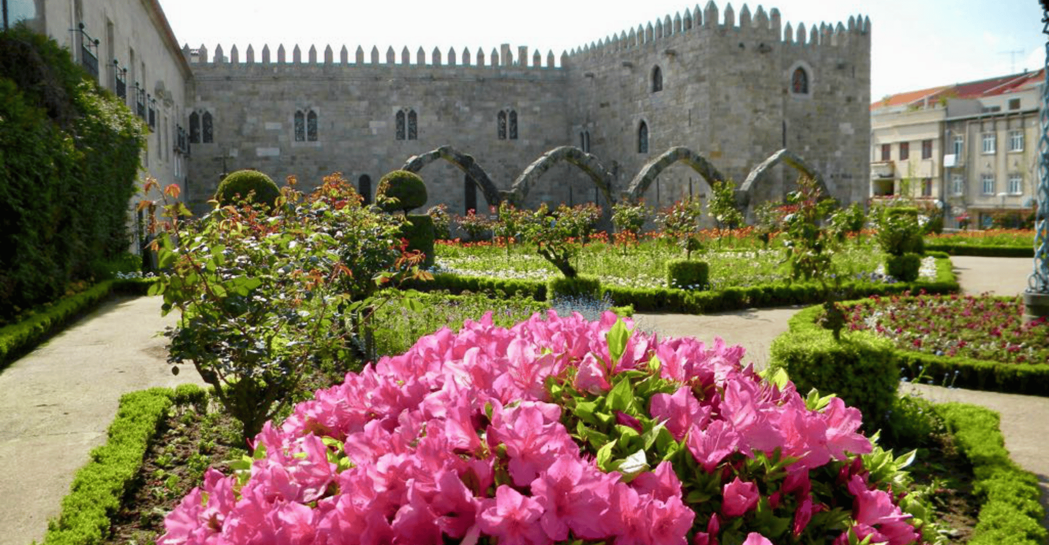 From Porto: Wonders of Braga & Guimaraes Private Day Trip